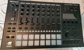 ROLAND MC 707