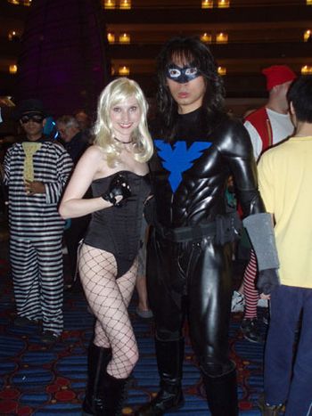 Nightwing charms The Black Canary

