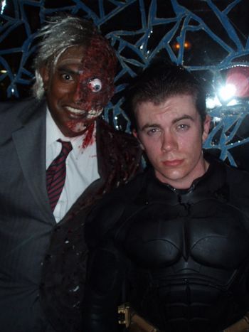 Two Face & Bruce Wayne
