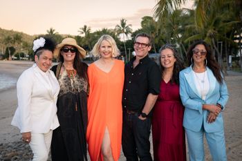 Photo: D. Savy
Whitsundays Songwriter Festival 2023 Professional Songwriter Faculty; Vika Bull OAM, Toni Childs, Karen Jacobsen, Mark Scholtez PhD, Francesca de Valence, Linda Bull OAM
