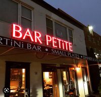 Bar Petite