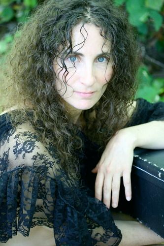 Truth Captured Photography - Ginger Ravencroft

