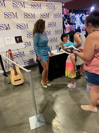 CMA Fest 2022, Fan Fair X Artist Meet & Greet, Nashville
