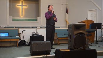 Pastor Phil sings at Alafia!
