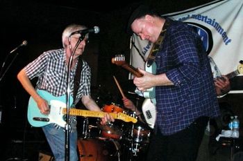 Bill Kirchen and Dave perform at the Surf Club, July 2009
