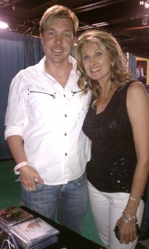 Justin with the amazing Linda Davis
