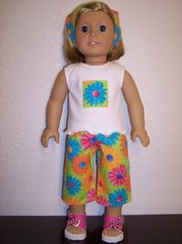 Bright Daisy Capri Set w/headscarf 