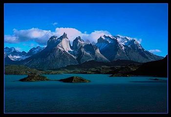 Lago Esmeralda Patagonia, CHILE
