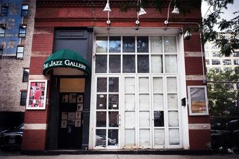 The Jazz Gallery NYC Dmitri Matheny flugelhorn, Jonny King piano, Larry Grenadier bass, Tony Reedus drums. Really enjoyed performing at this venue, home of the piano that once graced Bradley's.

