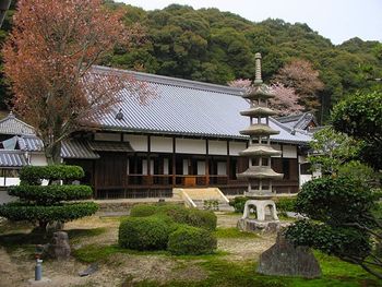 Of all the beautiful temples and shrines I've seen in Japan, my favorite is KOSHOJI, a small Soto Zen temple in Uji.
