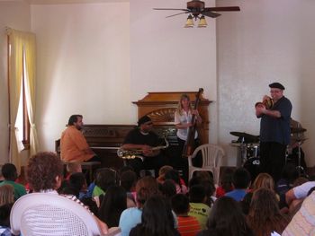 The day after our performance at the Bowl, we presented an introduction to jazz for children at the Burrage Mansion.
