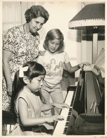 Eda Schurmann OAM teaching Lady Shaula and Junko Nonoyama
