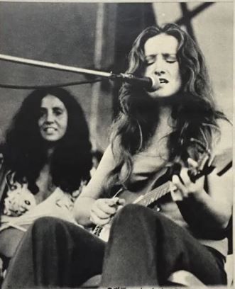 Bonnie Raitt Maria 1974 Graham central Station from Japanese mag
