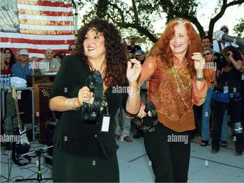 Maria & Bonnie Raitt onstage with Taj Mahal, December 2017
