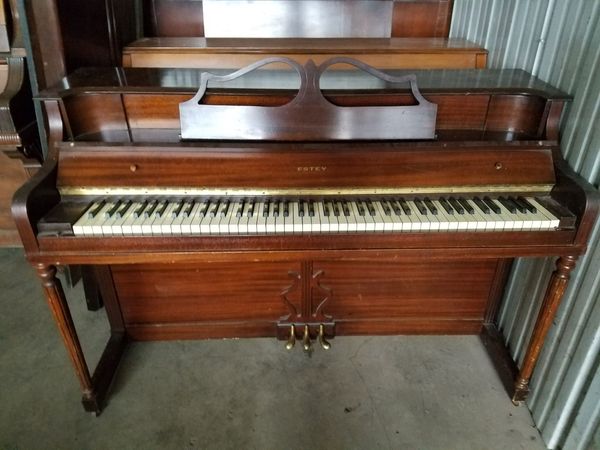 Estey upright deals piano