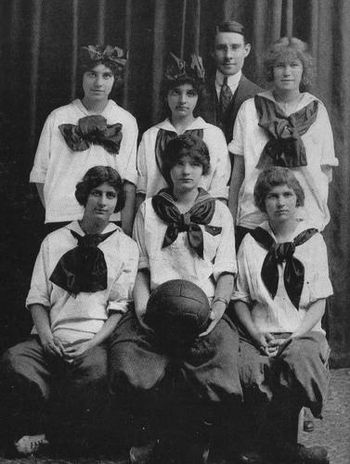 Wooster H.S. 1914

