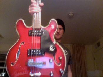 my new vintage Epiphone hollowbody
