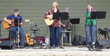 Enderby Garlic Festival Summer 2018 with Hugh Spinney & Debra Lee
