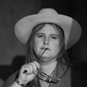 Maddie Rose - Lead Guitar
