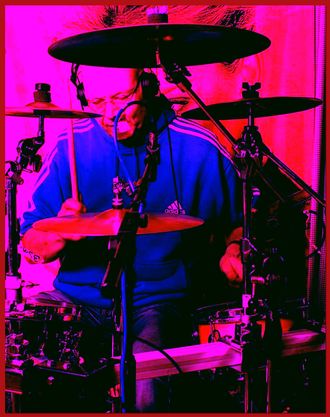 Jan Skowronek - Drums