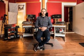 Outback Recordings and Benedikt Hain - Mixing and mastering rock, punk and heavy records - your go-to for professional sounding records that stay true to your creative vision