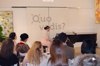 Vernissage: The Colors of Healing; JEE EUN LEE (Photo by Tamara Stajner)
