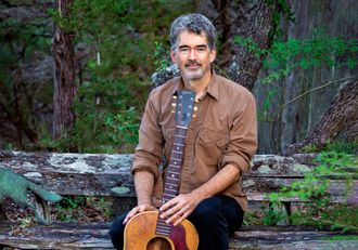 Slaid Cleaves - photo credit Yvette Foster Photography