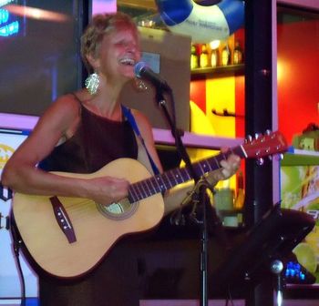Sunset Cafe and Patio with Perry Smith The Howdy Duo! September 2010
