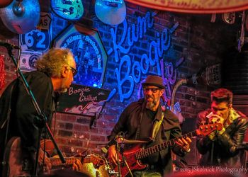 w/ Bob Margolin and Bob Corritore at The Rum Boogie, Memphis
