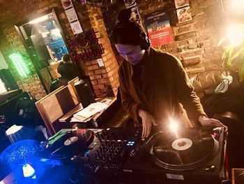 YUKA YU DJ'ed vinyls in London, UK

