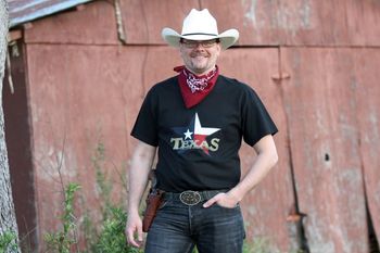 We couldn't help but get Peppe some stereotypical Texan items to dress up in...
