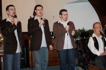 The Gospel Tones Quartet had the honor to sing at Palestine Church of The Nazarene Homecoming...
