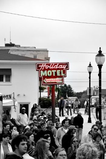 Holiday Music Motel, outdoor venue - photo by Brad Bordini
