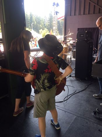 Showtime - Main stage, Island Folk Fest 2019
