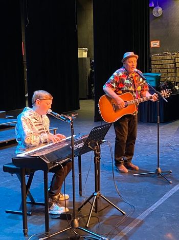 With Norman Foote at The Cowichan Performing Arts Centre, October 20th 2022.
