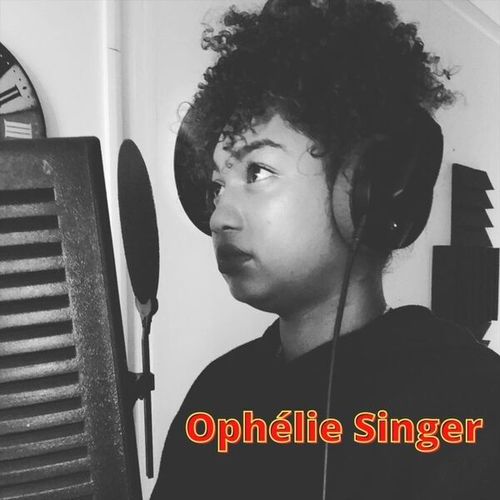 Ophélie Singer , O(Kalprod) (Tbk Prod)  Album EP Au nom de l'amour par Ophélie , Titre Ca sonne faux  Ophélie Bien sans toi , Tu n'es pas là , Ophélie L'amour