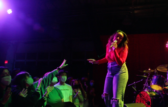 jordyn tareaz, songbyrd, sonbyrd music house, washington dc, maryland musician, maryland, pop music, pop artist, yamaha, piano, acoustic set, so good on my own, maude latour, pop star