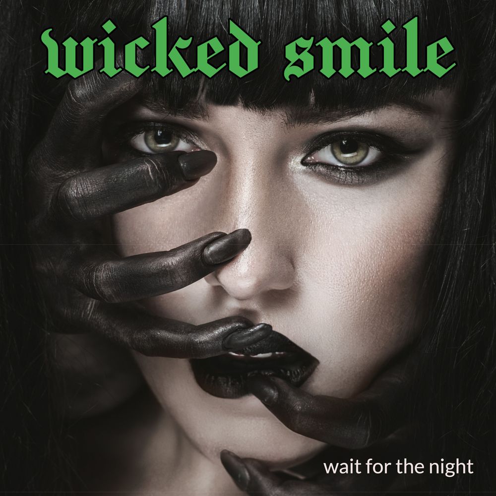 wicked smile - BIOGRAPHY