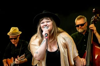 Imogen Grant at Gränna Bluegrass Festival
Photo: Kenneth Friberg
