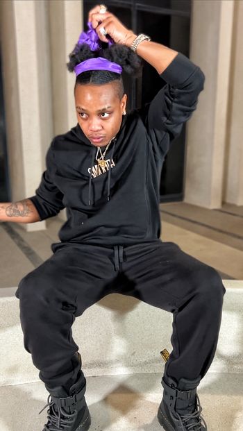 Iamsmooth_ we outside
