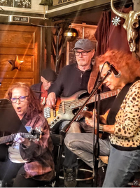 Elizabeth Rose Hosts Rafter's Tavern Ridiculously Popular Weekly Open Mic