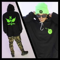 BOMB BEANIE HAT