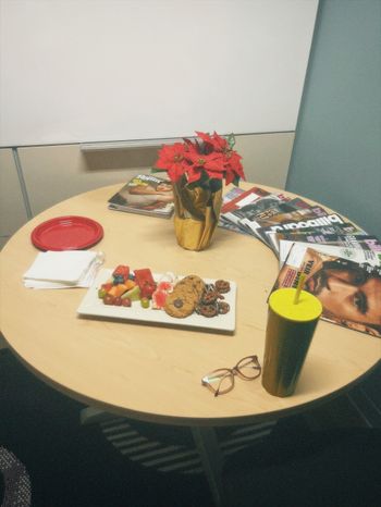 The snack table in Akimi's green room.

