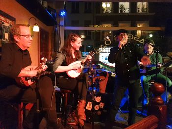 Storm & Ontij in O'Caseys The Hague with Irina Rammos and George Overmeire on mandolin. February 7, 2020
