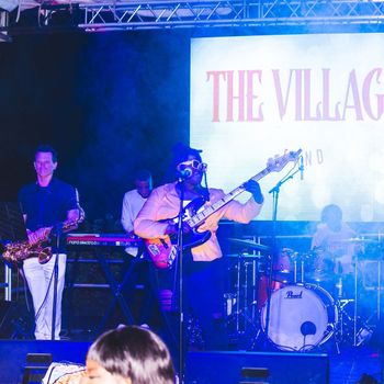 The Village Band LIVE at Soundwaves Festival. Photo Credit: Jeffery Mackey.
