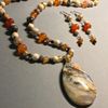 Cream 'n' Spice necklace set