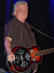 Al Widmeyer on Dobro, banjo guitar, steel (ON)
