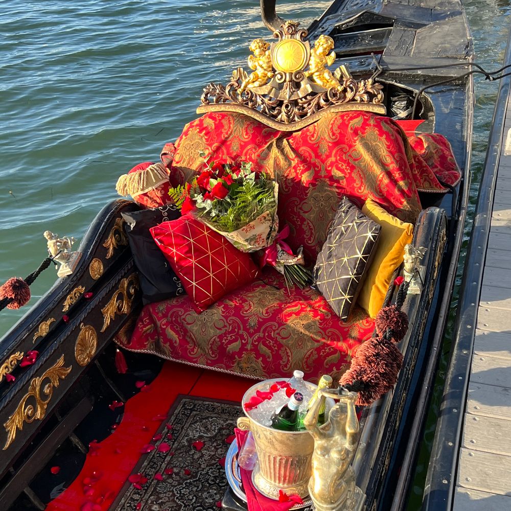 Gondola with wine in bucket