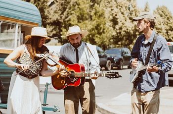 Gabrielle Monia, Jordan Lewis Lee, Elijah Cook. Northwest Crossings Farmers Market. Photo courtesy of Shots of Honey
