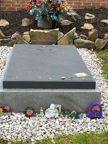 Gregg Allman's gravesite.
